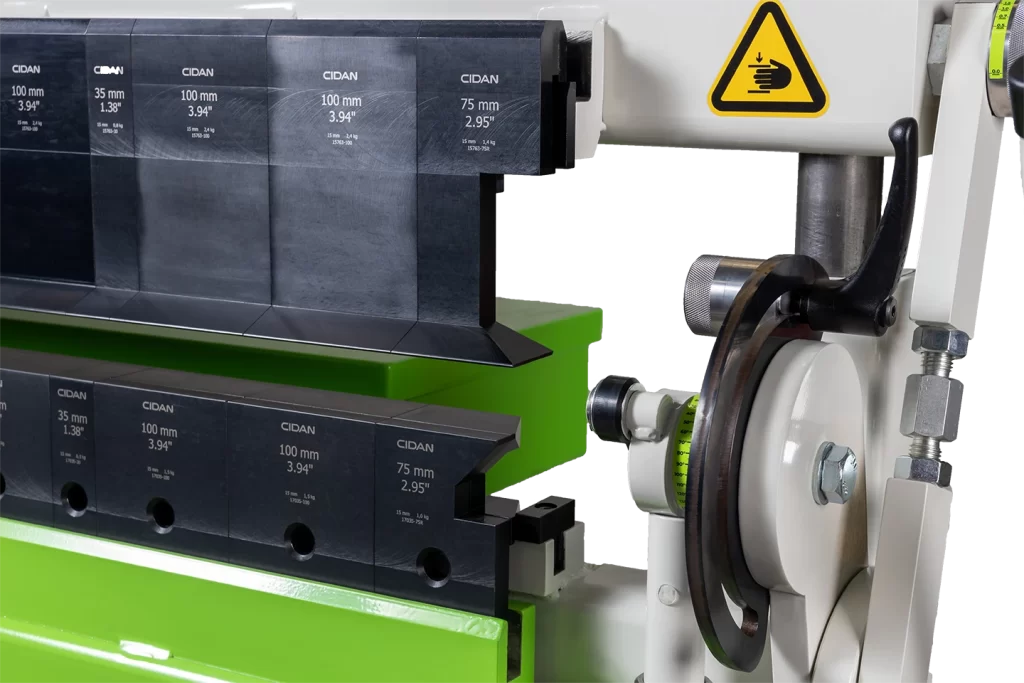 hörnverktyg till manuell kantvik mfb mot vit bakgrund