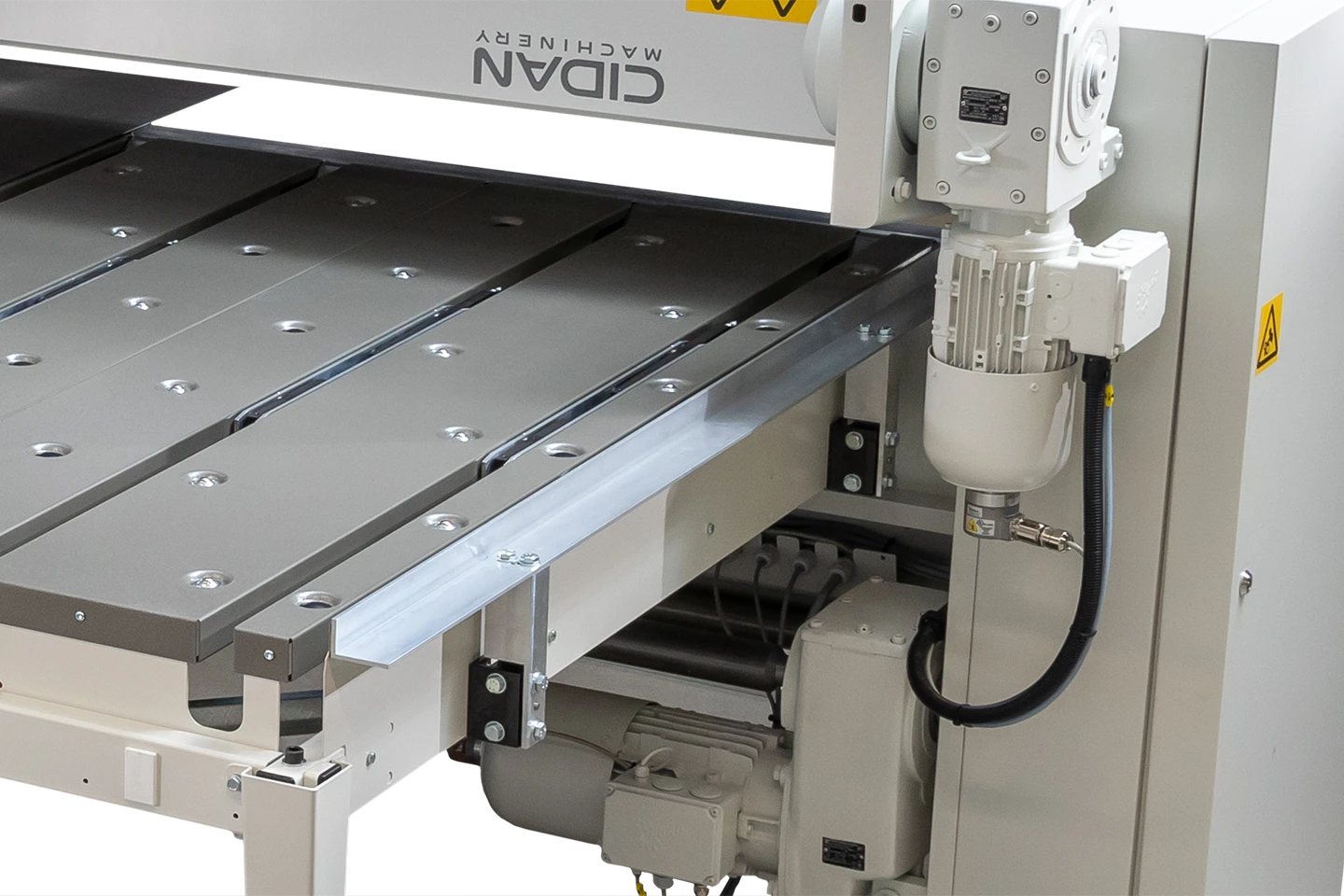 vinkelanslag på anslagsbordet till en kantvik