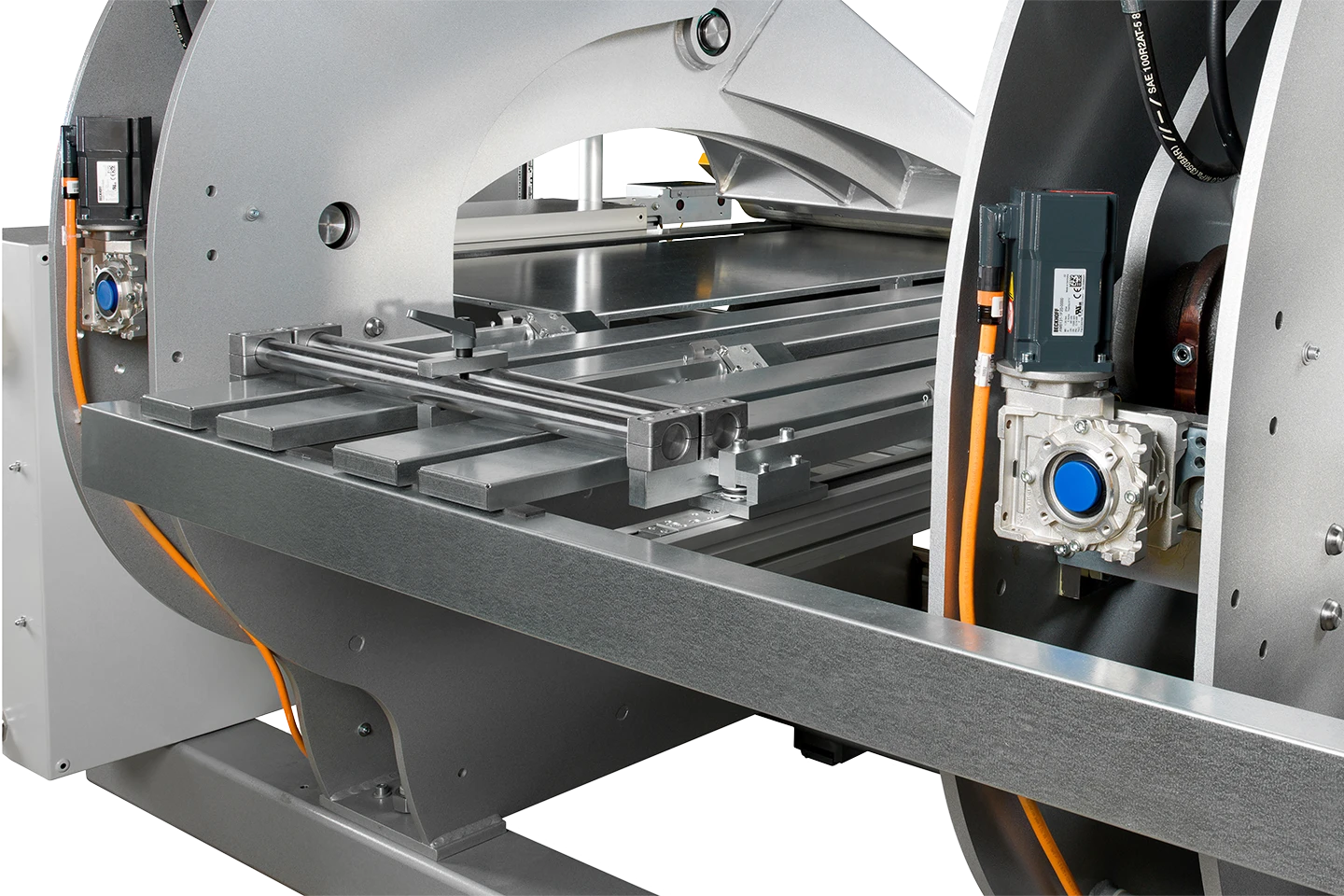 dynamisk bombering på en thalmann långbockare mot vit bakgrund